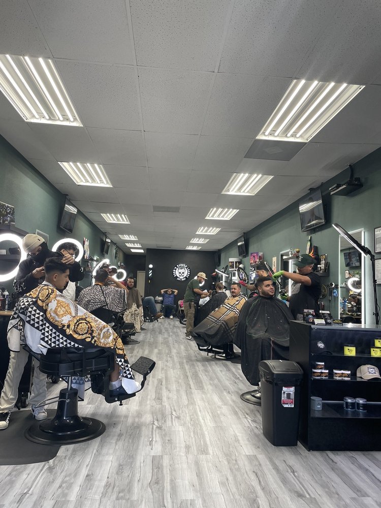 Goon's Barber Lounge Logo