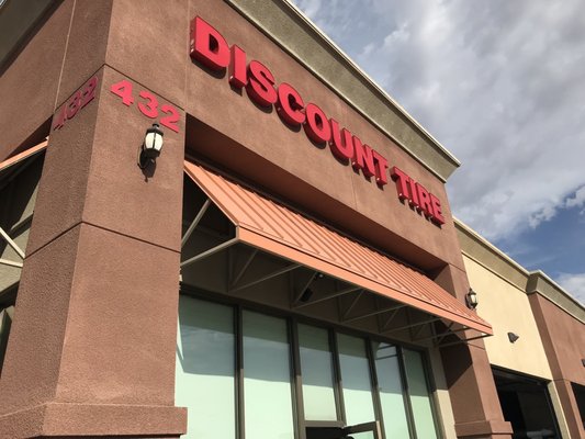 DISCOUNT TIRE - Updated May 2024 - 45 Photos & 175 Reviews - 432 W Lake