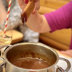 Swiss Chuchi - Chocolate fondue