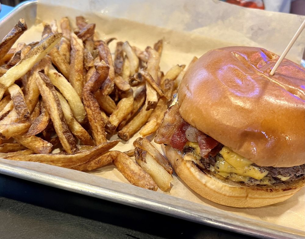 EAGLE’S POINT BAR & GRILL Updated August 2024 6935 Liberty School