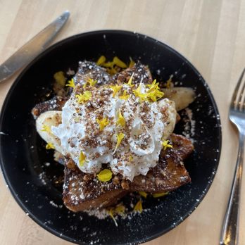 Cafe Rowan - Bananas Foster French toast - Breakfast & Brunch Near Me - Portland, Oregon Cafe Rowan - Bananas Foster French toast - Breakfast & Brunch Near Me - Portland, Oregon