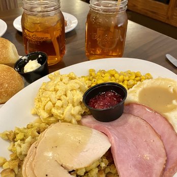 Bob Evans - 2022 Thanksgiving Holiday Celebration platter! - Breakfast & Brunch Near Me - Smithfield, North Carolina