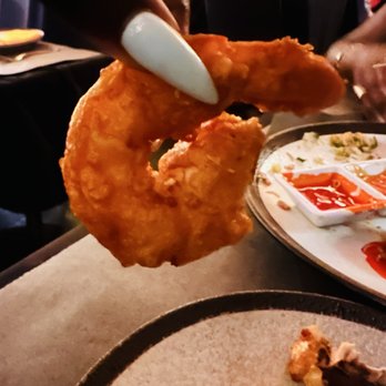 Le Chai - Big Bangkok Shrimp (Salt and Pepper) - Thai Near Me - Brooklyn, New York Le Chai - Big Bangkok Shrimp (Salt and Pepper) - Thai Near Me - Brooklyn, New York