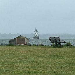 Conumicut Point Park and the lighthouse Conumicut Point Park and the lighthouse