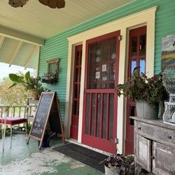 Skylark Cafe - Sit on the patio- it's nice