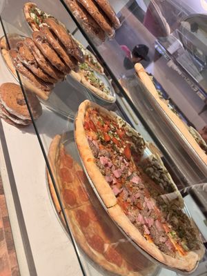 Garage Pizza by null