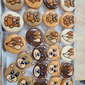Simone's Donuts - Donuts Near Me - Long Beach, California Simone's Donuts - Donuts Near Me - Long Beach, California