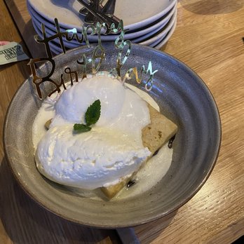 Moxies - White Chocolate Brownie - Cocktail Bars Near Me - Dallas, Texas Moxies - White Chocolate Brownie - Cocktail Bars Near Me - Dallas, Texas