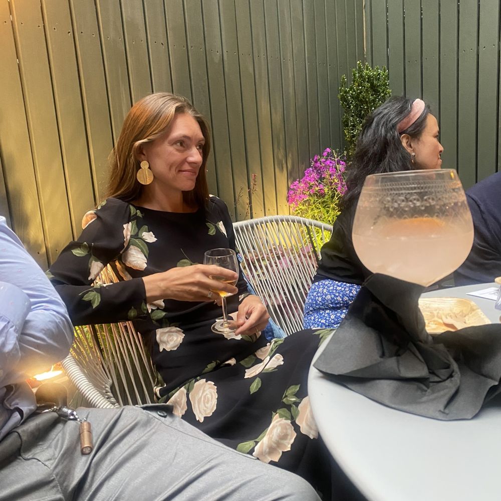 Do Not Feed Alligators - Cocktails, patio - Bookstores Near Me - New York, New York