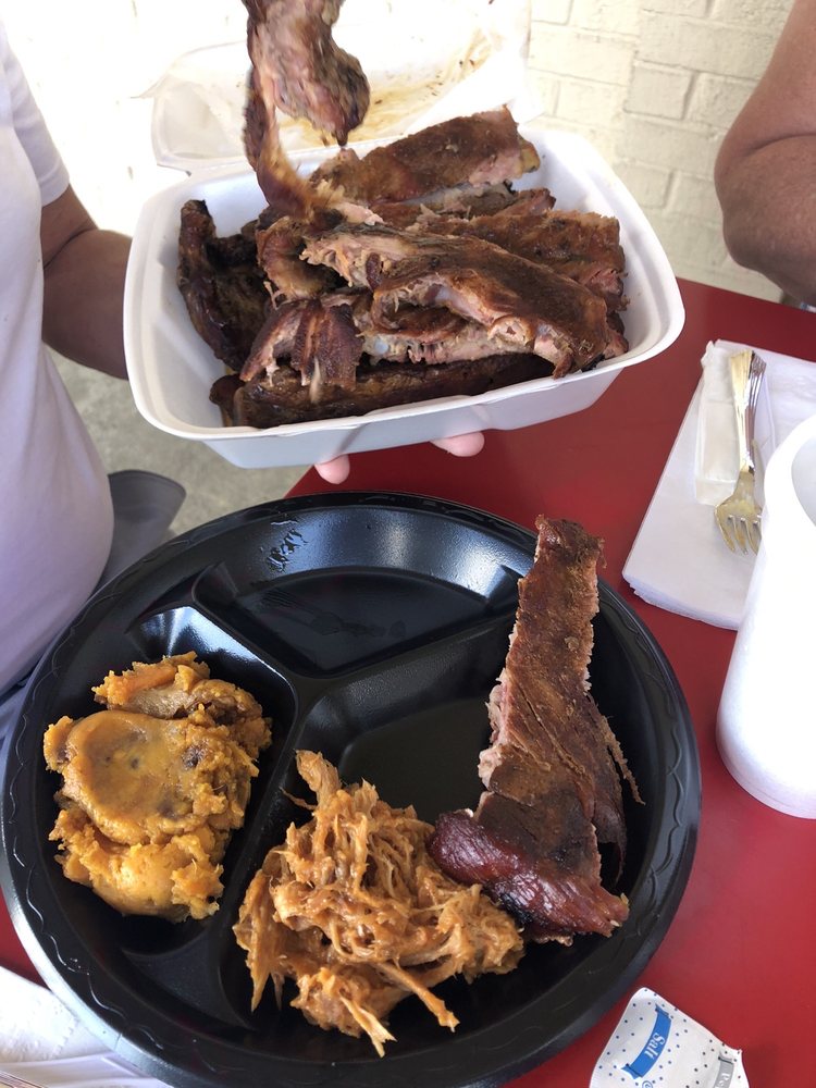 BROTHERS BARBQUE 27 Photos & 49 Reviews 1055 N Main St