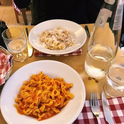 Trattoria Etruria - Fettuccine with tomato sauce and Cacio e Pepe