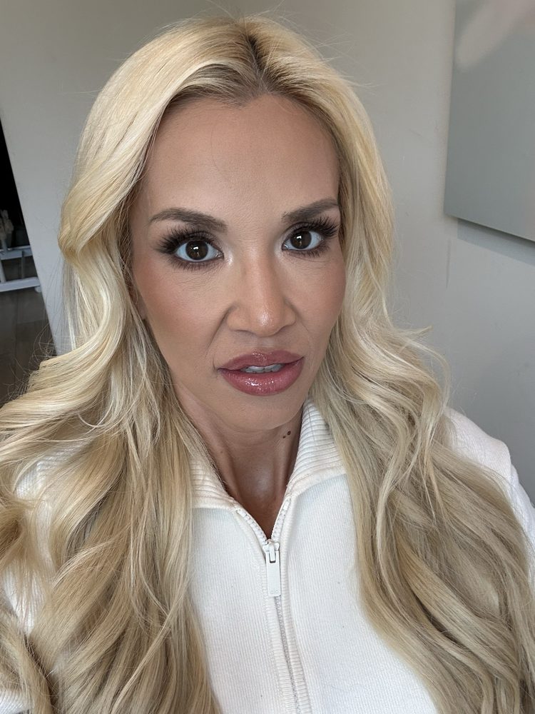 Makeup and Hair By Jackie Romero Logo