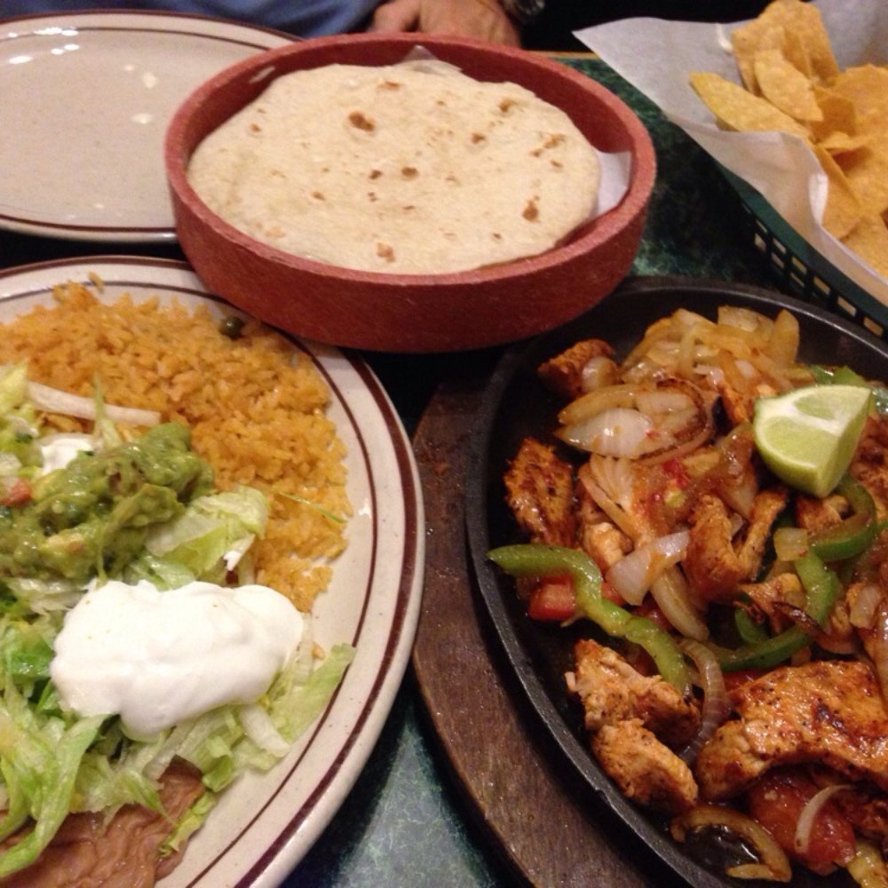 El Tequila - Chicken fajita - Mexican Near Me - Broken Arrow, Oklahoma