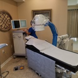 Advanced Wellness and Rehabilitation Center - Advanced Wellness and Rehabilitation Center Wesley Chapel procedure room.