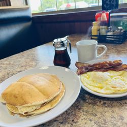 The SPOT Eatery - Pancake combo