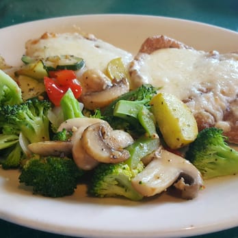 Vito's Pizza & Grill - Chicken Parmesano with Veggies. - Pizza Near Me - Irving, Texas