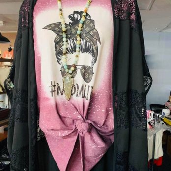 Between Friends - Used, Vintage & Consignment Near Me - Clute, Texas
