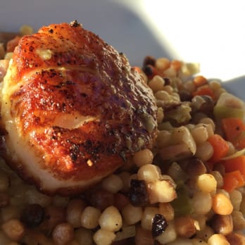 Ray's Boathouse - Scallops- close up - New American Near Me - Seattle, Washington