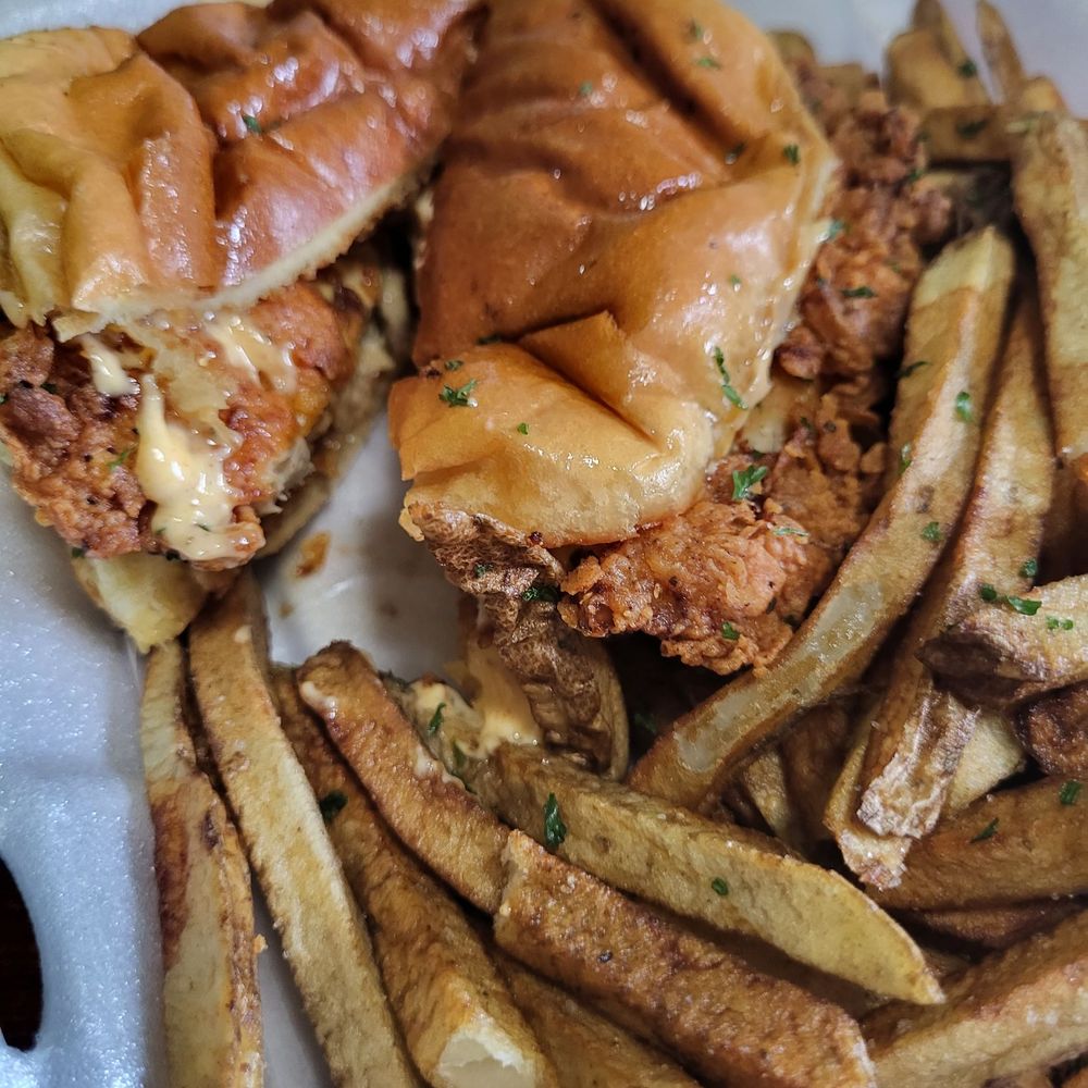 Ghost Kitchen - Chicken sandwich combo - Chicken Wings Near Me - Parma, Ohio Ghost Kitchen - Chicken sandwich combo - Chicken Wings Near Me - Parma, Ohio