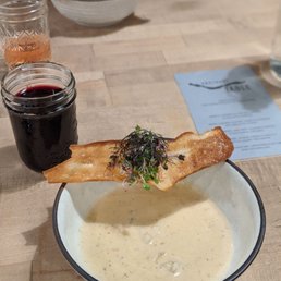 Winter chowder with peppercorn cracker