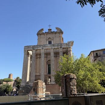 Crown Tours - Historical Tours Near Me - Rome, RM Crown Tours - Historical Tours Near Me - Rome, RM