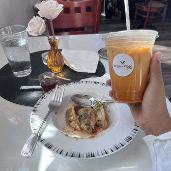 Vegan Plate - Chai Thai Iced Tea - Thai Near Me - Chicago, Illinois