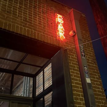 LYNX - Outside - Pizza Near Me - Los Angeles, California LYNX - Outside - Pizza Near Me - Los Angeles, California