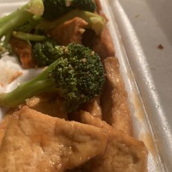 Ye Ye Kitchen - Broccoli and tofu with Orange chicken w white rice