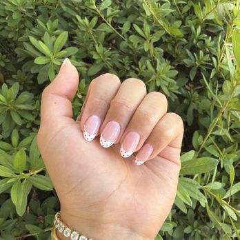 CLEO Nail Bar - Nails - Nail Salons Near Me - Pasadena, California