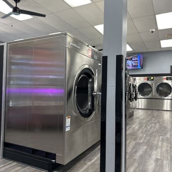 5 Alarm Coin Laundry - Laundromat Near Me - Rockford, Illinois 5 Alarm Coin Laundry - Laundromat Near Me - Rockford, Illinois