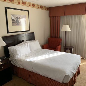 Holiday Inn Philadelphia - Double queen room - Venues & Event Spaces Near Me - Cherry Hill, New Jersey Holiday Inn Philadelphia - Double queen room - Venues & Event Spaces Near Me - Cherry Hill, New Jersey