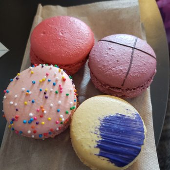 Macaron Bar - Lemon lavendar, black raspberry chocolate, red velvet, birthday cake. #yum #ReviewsByRL - Macarons Near Me - Indianapolis, Indiana