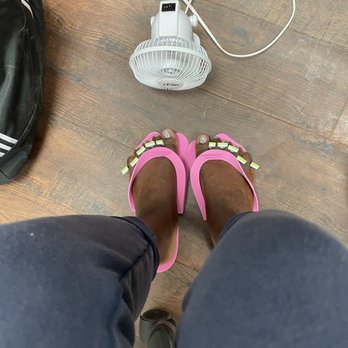 Pro Nails & Day Spa - Ummmm...this is how I had to dry my toes (not that the UV machine is any better). - Hair Salons Near Me - District Heights, Maryland Pro Nails & Day Spa - Ummmm...this is how I had to dry my toes (not that the UV machine is any better). - Hair Salons Near Me - District Heights, Maryland