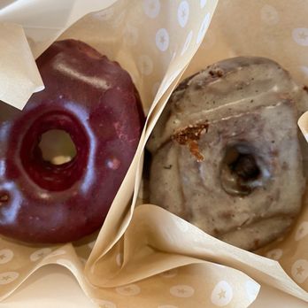 Blue Star Donuts - Blueberry Bourbon Basil + Chocolate Bergamot Old Fashioned - Donuts Near Me - Portland, Oregon Blue Star Donuts - Blueberry Bourbon Basil + Chocolate Bergamot Old Fashioned - Donuts Near Me - Portland, Oregon