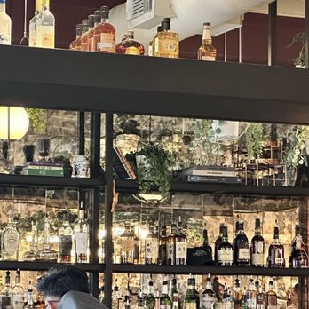 Sunday Press | Garden Oaks - The bar - Coffee & Tea Near Me - Houston, Texas