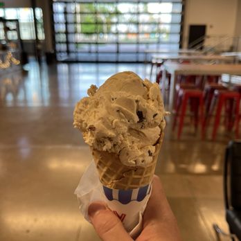 Scoopz Ice Cream - Hoosier Peanut-butter Buckeye ice cream - Ice Cream & Frozen Yogurt Near Me - Indianapolis, Indiana