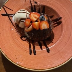 The White Hart - Sticky toffee cake and ice cream.  Yum!