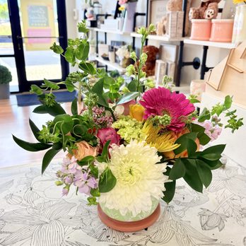 Estero Market Florist - Floral Designers Near Me - Estero, Florida