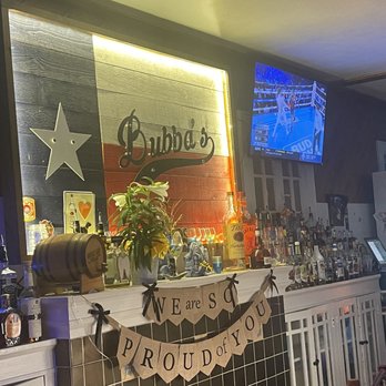 Bubba’s Beach Bar - Bar area - Bars Near Me - Galveston, Texas