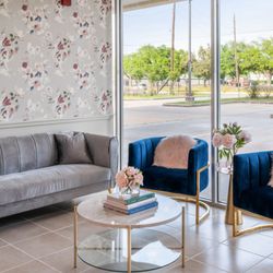 Vlair Nail Salon & Spa - Lobby/Waiting Area