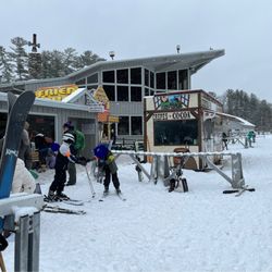 Nashoba Valley Ski Area - Rental area