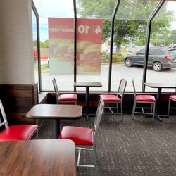 Arby's - Seating