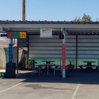 Banderas Burger - Eating area - Burgers Near Me - Bakersfield, California Banderas Burger - Eating area - Burgers Near Me - Bakersfield, California