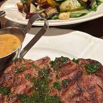 Bleu - Delish! Black Angus Steak and Large Salad with Veggies - Brasseries Near Me - Amsterdam, New Hampshire Bleu - Delish! Black Angus Steak and Large Salad with Veggies - Brasseries Near Me - Amsterdam, New Hampshire