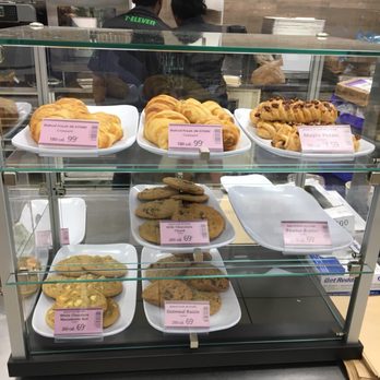 7-Eleven - Self Serve Cookies and Pastries! - Convenience Stores Near Me - Alexandria, Virginia 7-Eleven - Self Serve Cookies and Pastries! - Convenience Stores Near Me - Alexandria, Virginia