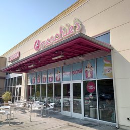 Exterior outside entrance of Menchie's - Approaching!!! - Olympia, Washington Exterior outside entrance of Menchie's - Approaching!!! - Olympia, Washington