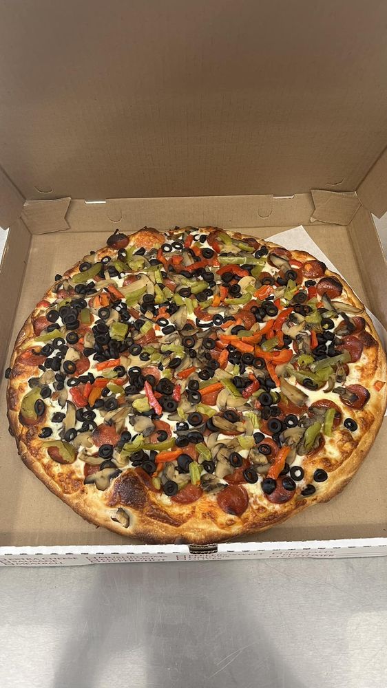 Fattie G's Pizzeria Logo