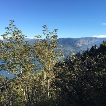 Angel's Rest Hiking Trail - View of the Columbia River - Hiking Near Me - Corbett, Oregon Angel's Rest Hiking Trail - View of the Columbia River - Hiking Near Me - Corbett, Oregon