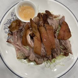 M & T Restaurant - German style pork knuckle