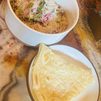 Maximo - Mexican Near Me - West University Place, Texas